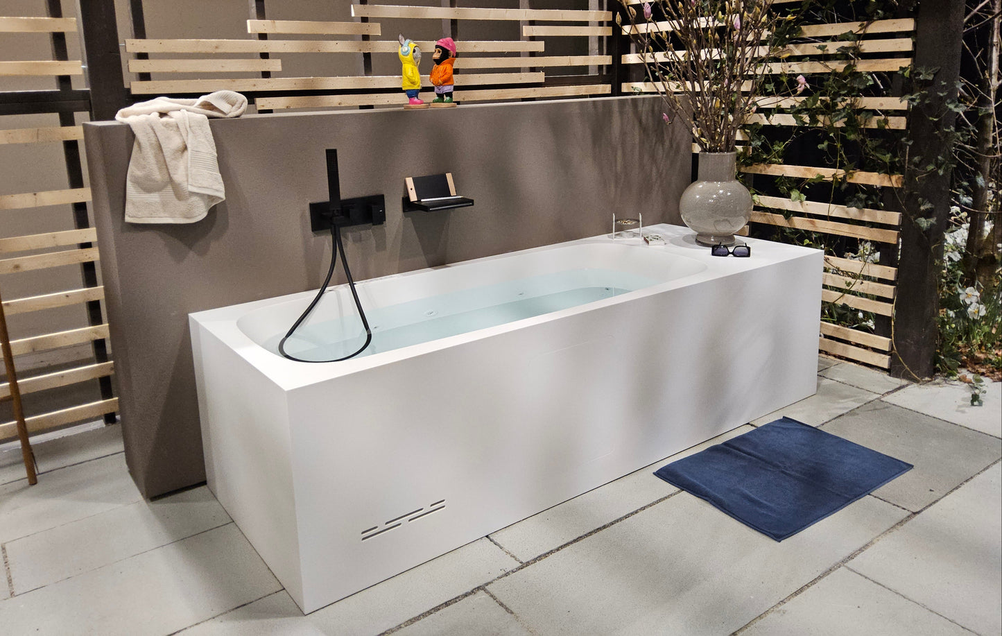 Badewanne pearl mit Massge-Whirlsystem